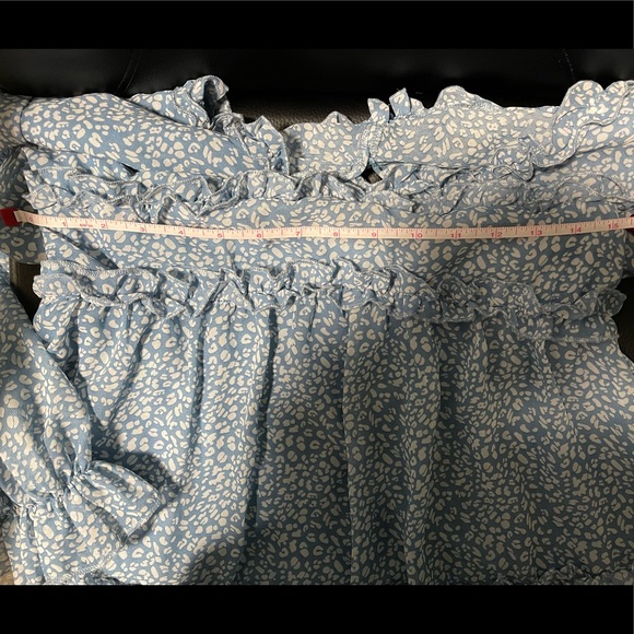 ๐ Blue dress with white leopard print ๐ ๐ - Picture 7 of 8